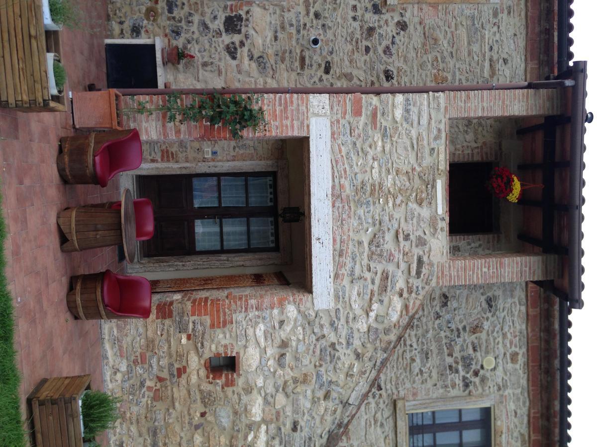 Villa Agriturismo Podere La Selva Serre Di Rapolano Exterior foto